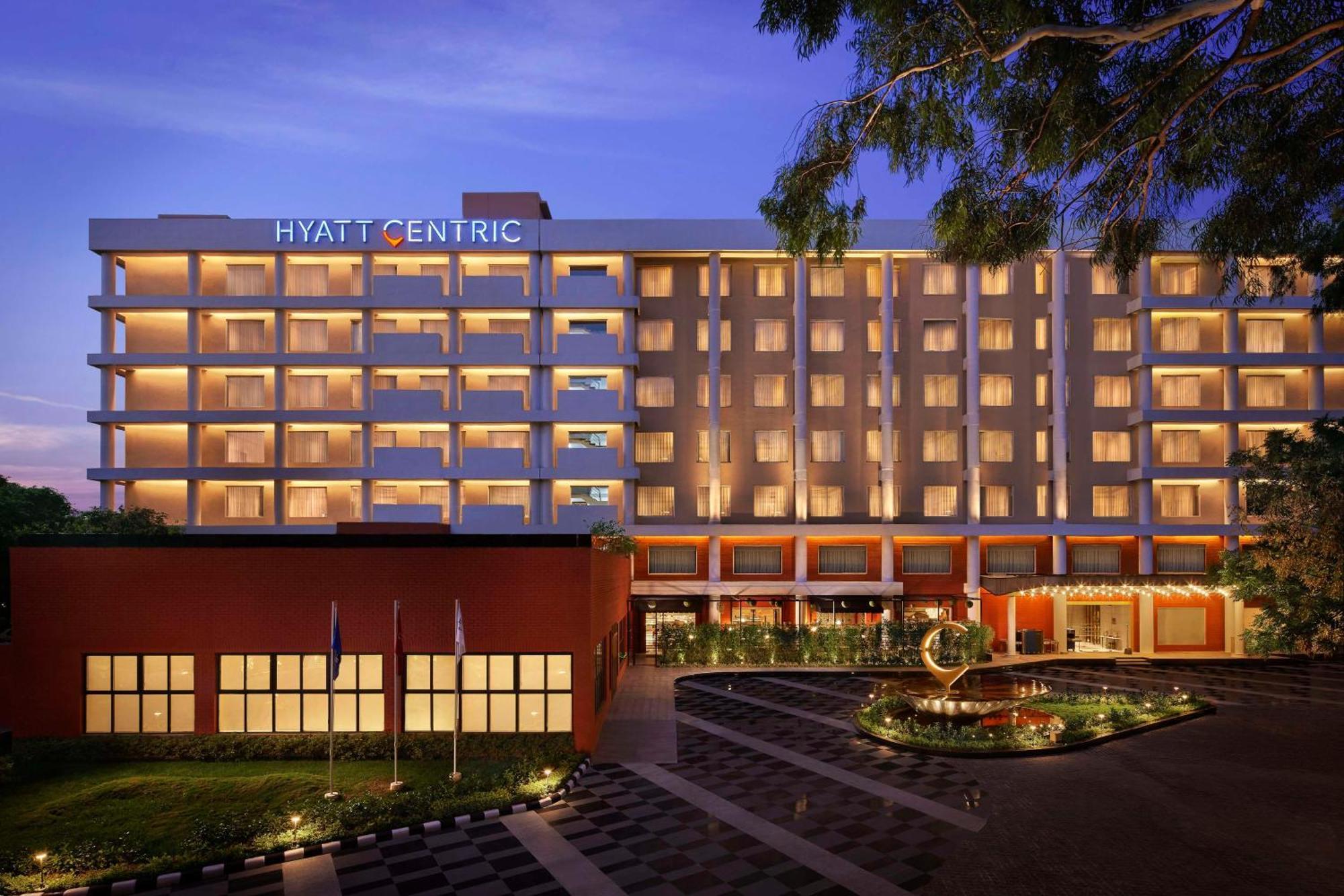 Hyatt Centric Sector17 Chandīgarh מראה חיצוני תמונה